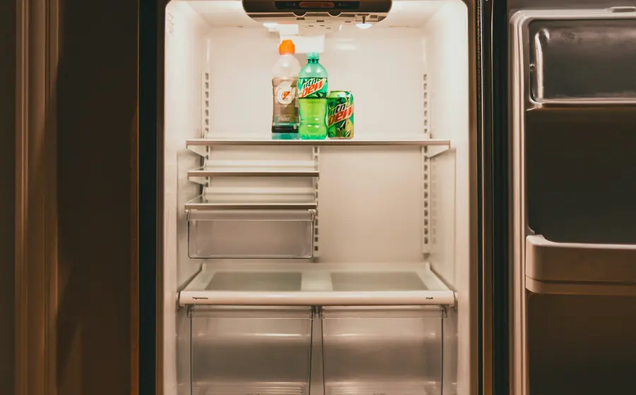 Refrigerador que gotea o junta agua